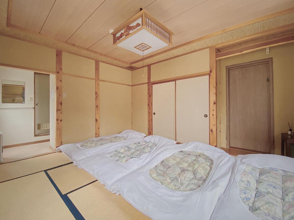 Apricot Pension Hakuba Kültér fotó
