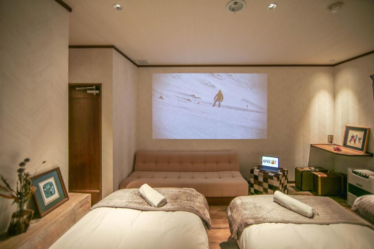 Apricot Pension Hakuba Kültér fotó