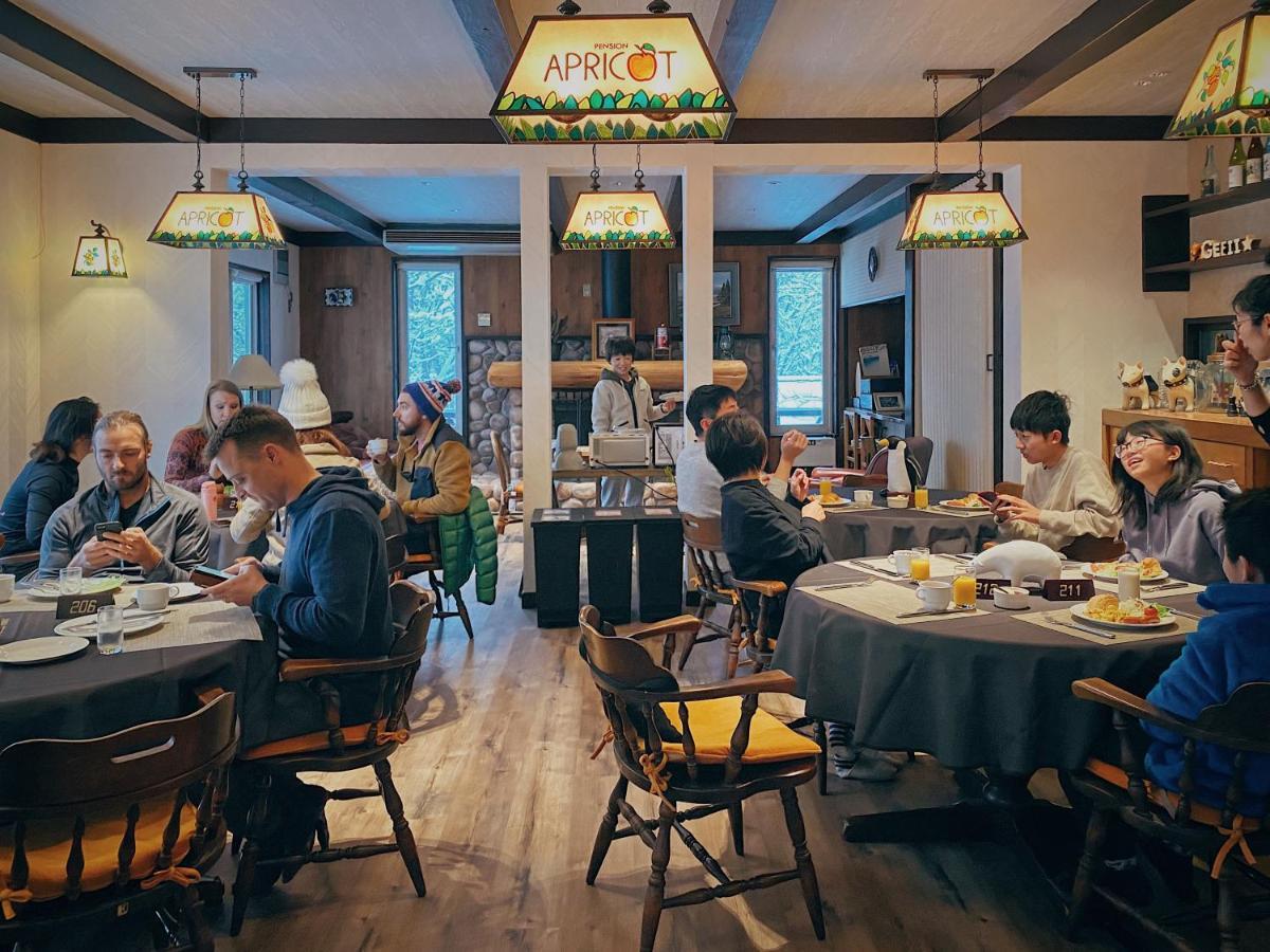 Apricot Pension Hakuba Kültér fotó