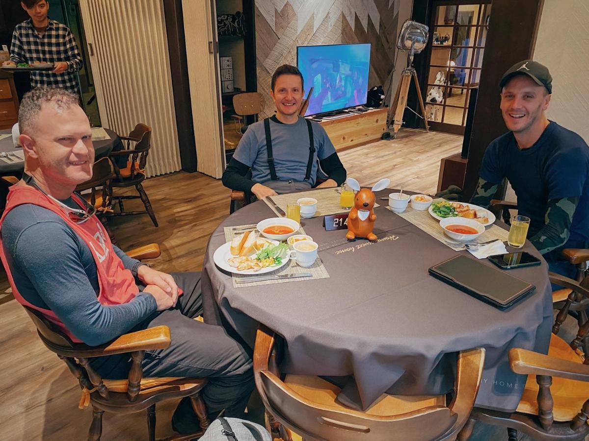 Apricot Pension Hakuba Kültér fotó